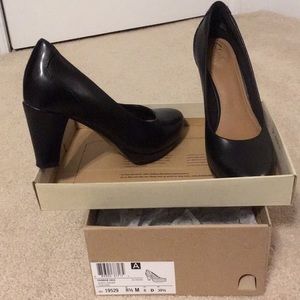 Clarks artisan heels